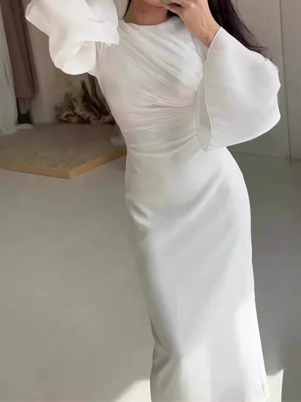Long white dress with pleats on the chest and chiffon sleeves - Image 3