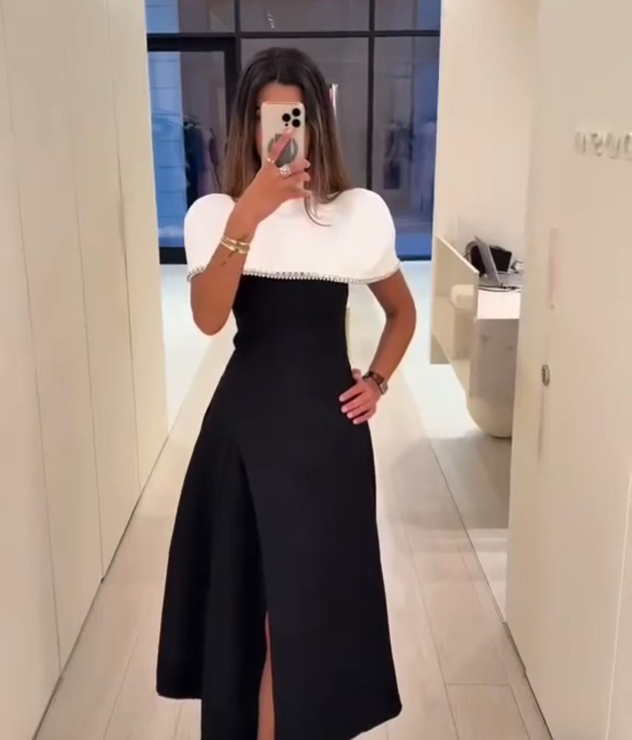 Black midi dress with white fluffy collar - Image 6